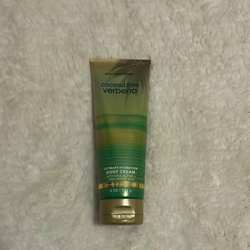 Bath and Body Works 🥥🌴 Coconut Lime Verbena Full Size Body Cream